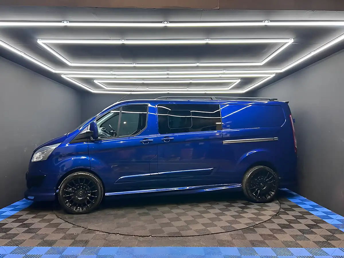 Used 2016 Ford Transit Custom Limited Blue - Interior and Exterior details 8