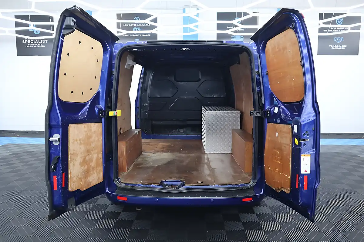 Used 2016 Ford Transit Custom Limited Blue - Interior and Exterior details 11
