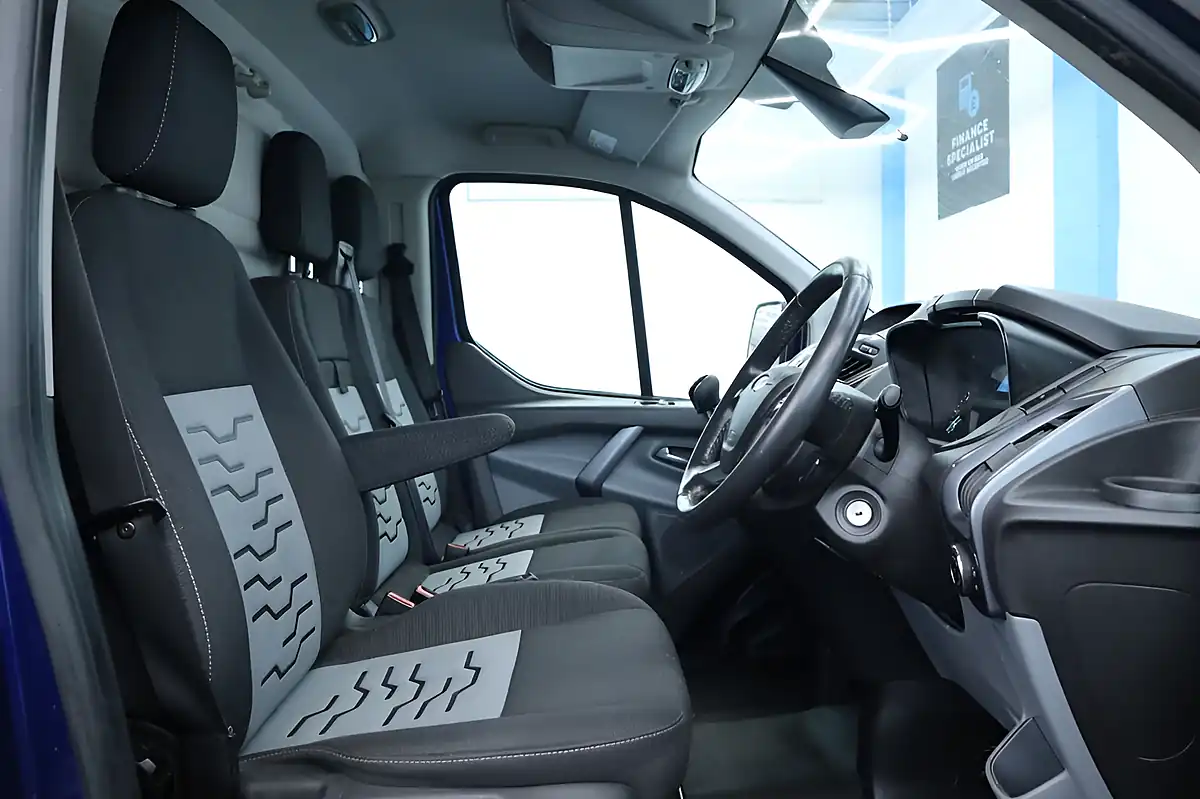 Used 2016 Ford Transit Custom Limited Blue - Interior and Exterior details 15