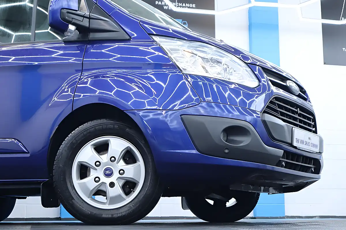 Used 2016 Ford Transit Custom Limited Blue - Interior and Exterior details 3