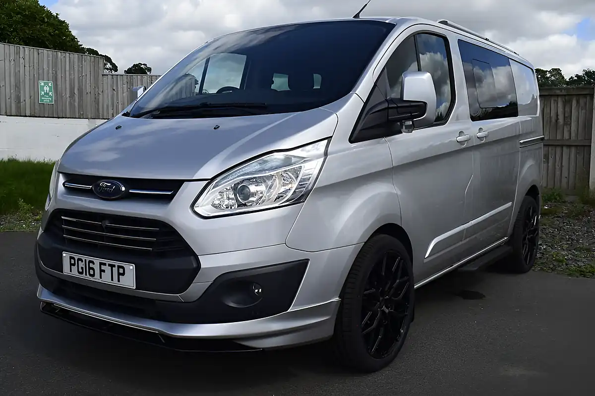 Used 2016 Ford Transit Custom Limited Combi Van Moondust Silver - Interior and Exterior details 3