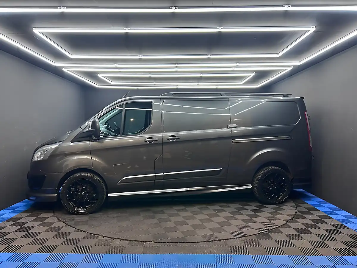 Used 2016 Ford Transit Custom Limited Grey - Interior and Exterior details 9