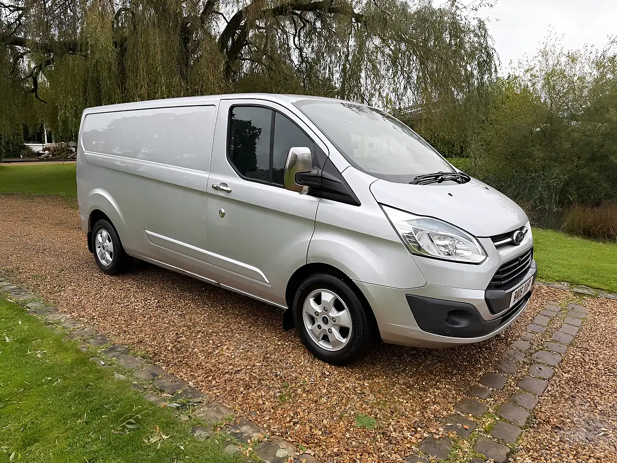 Used 2016 Ford Transit Custom Limited Silver - Interior and Exterior details 7
