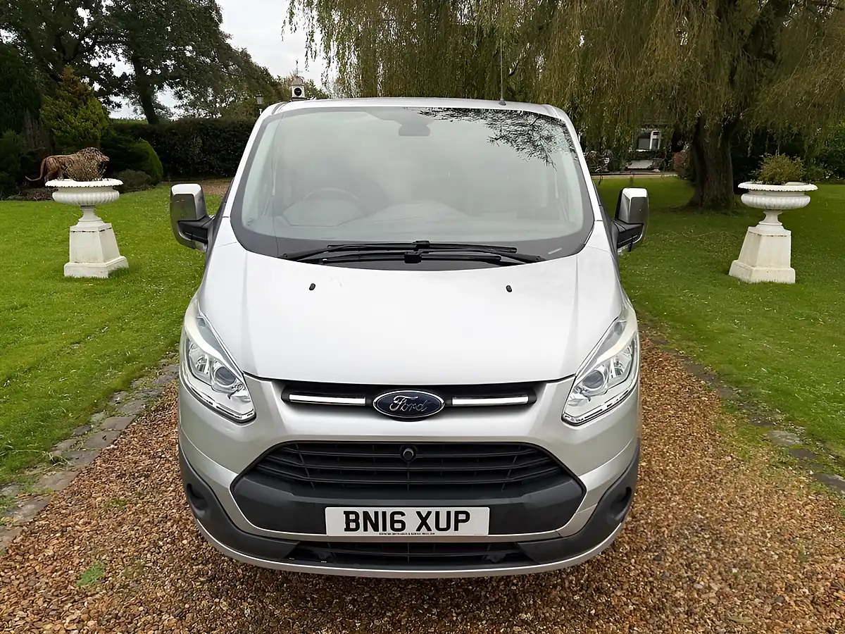 Used 2016 Ford Transit Custom Limited Silver - Interior and Exterior details 8