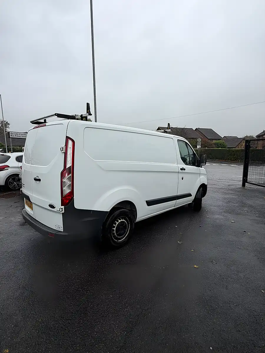 Used 2016 Ford Transit Custom Low Roof White - Interior and Exterior details 4