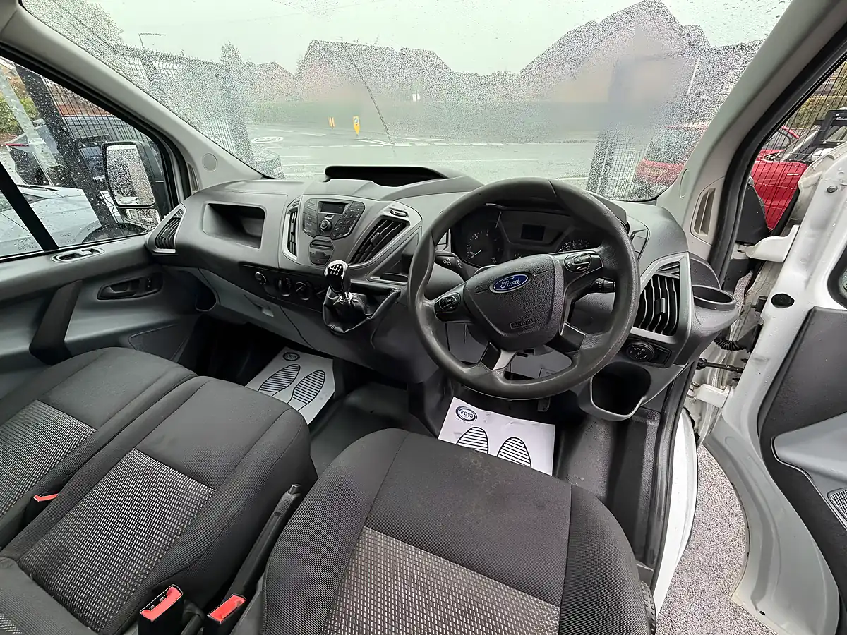 Used 2016 Ford Transit Custom Low Roof White - Interior and Exterior details 8