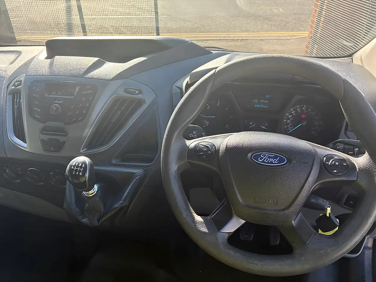 Used 2016 Ford Transit Custom Panel Van White - Interior and Exterior details 10