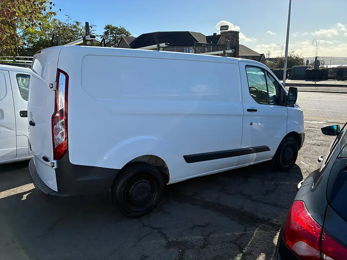 Used 2016 Ford Transit Custom Panel Van White - Interior and Exterior details 3