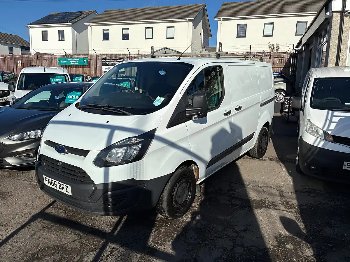 Used 2016 Ford Transit Custom Panel Van White - Interior and Exterior details 6