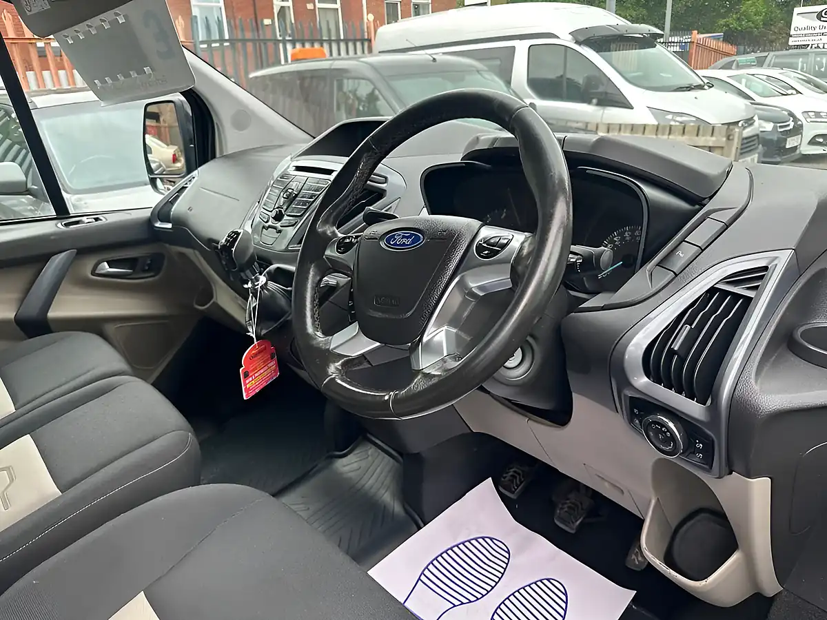 Used 2016 Ford Transit Custom Trend Black - Interior and Exterior details 10