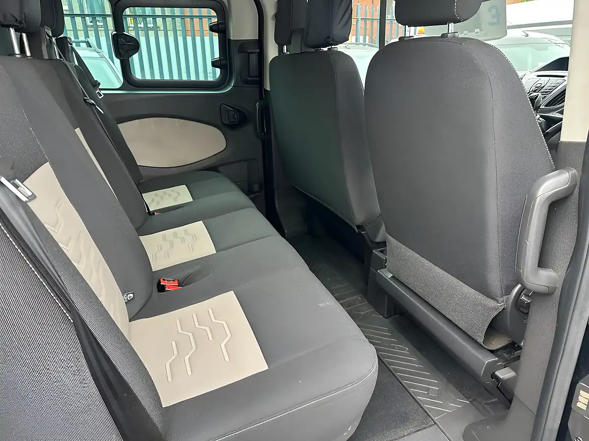 Used 2016 Ford Transit Custom Trend Black - Interior and Exterior details 11
