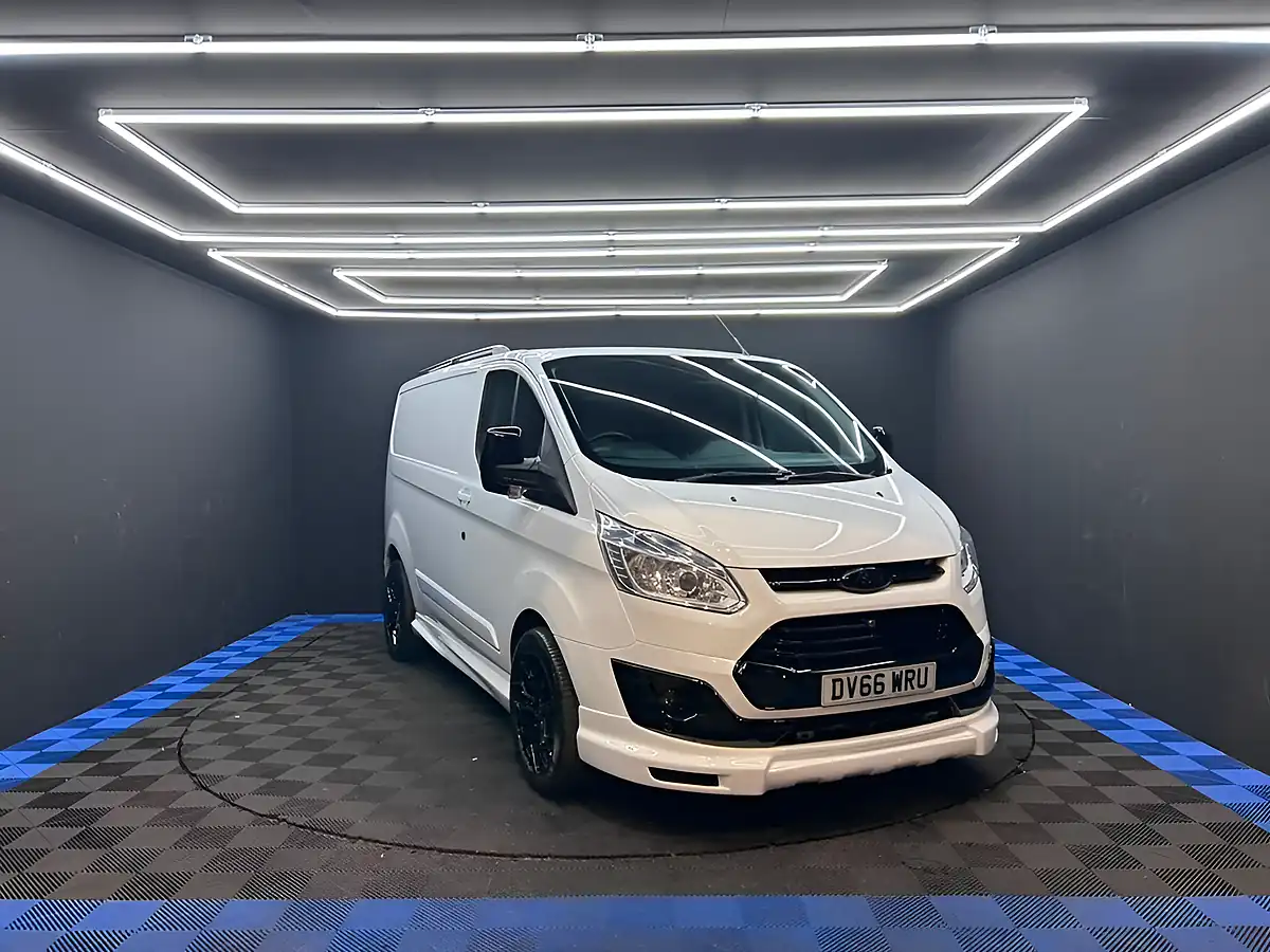 Used 2016 Ford Transit Custom Trend White - Interior and Exterior details 2