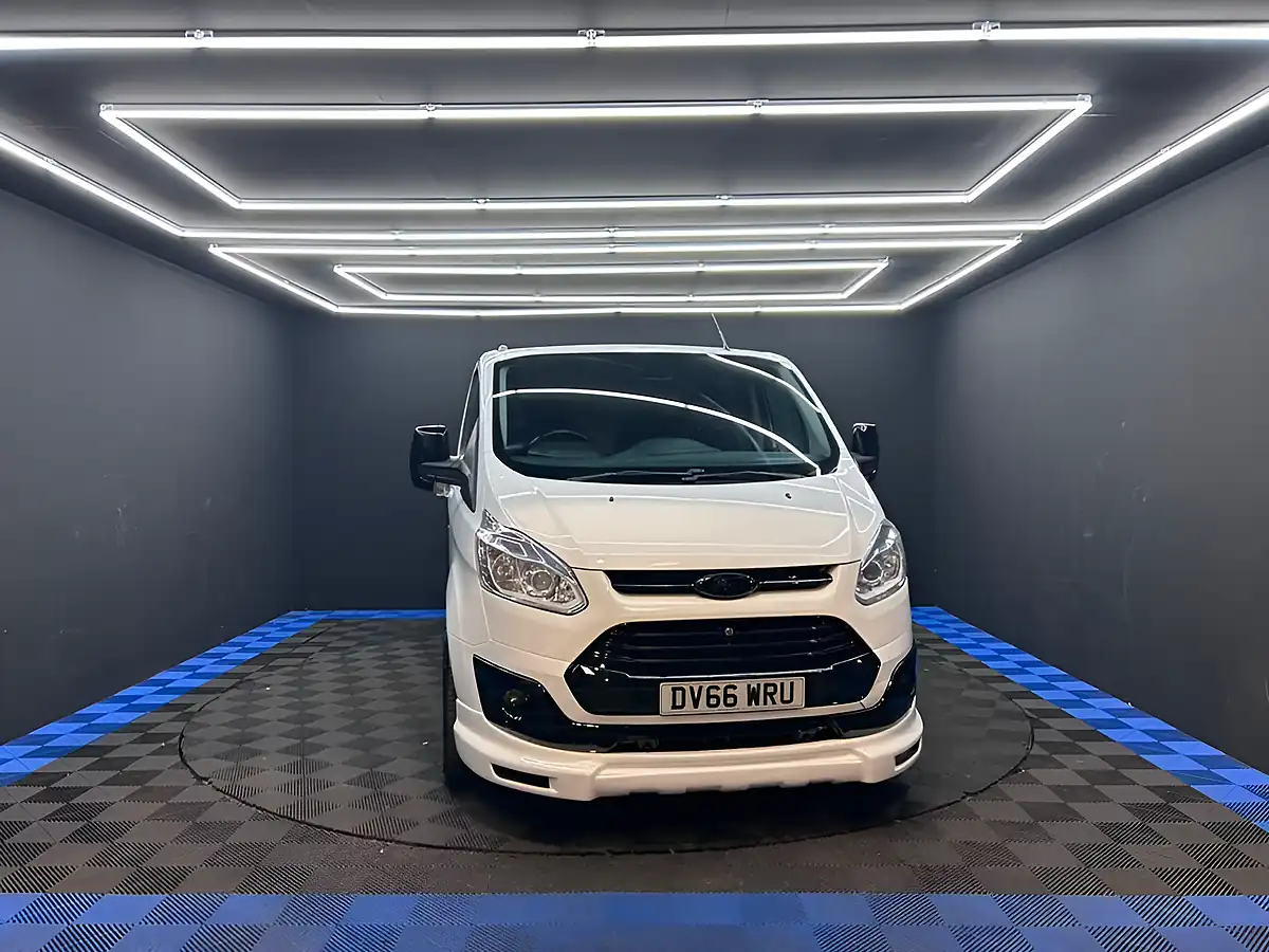 Used 2016 Ford Transit Custom Trend White - Interior and Exterior details 4