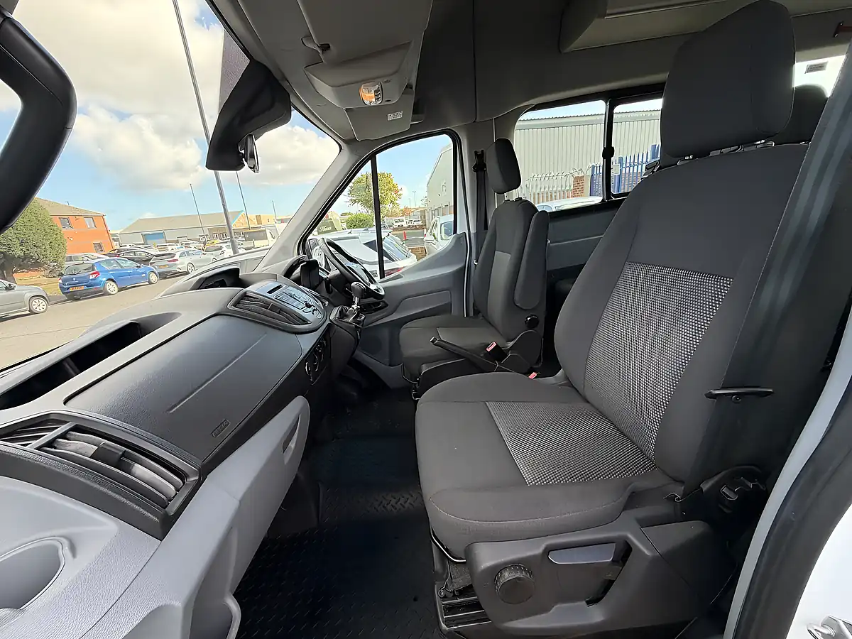 Used 2016 Ford Transit Trend Hdt White - Interior and Exterior details 12