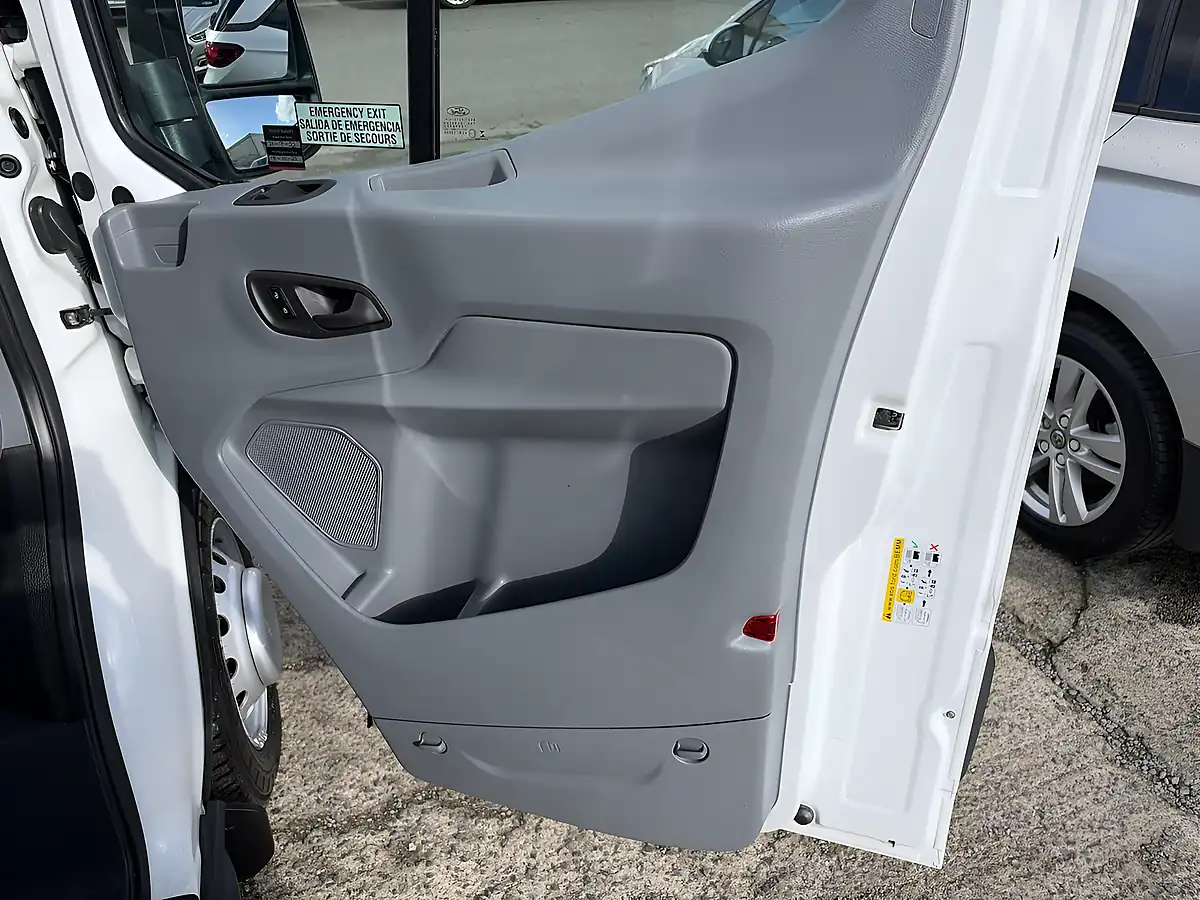 Used 2016 Ford Transit Trend Hdt White - Interior and Exterior details 16