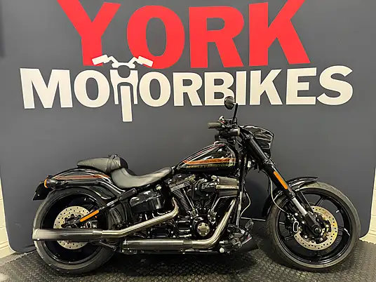 2016 Harley-Davidson CVO Pro Street Breakout