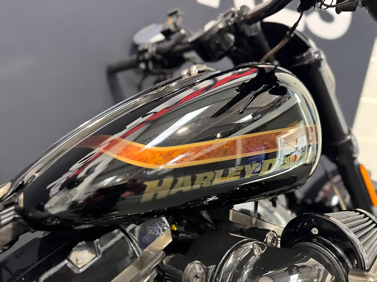 Used 2016 Harley-Davidson Breakout Pro Street - Interior and Exterior details 11
