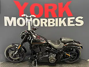 Used 2016 Harley-Davidson Breakout Pro Street - Interior and Exterior details 2