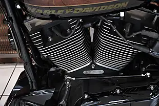 Used 2016 Harley-Davidson Fxsbe Breakout Cvo Black - Interior and Exterior details 11