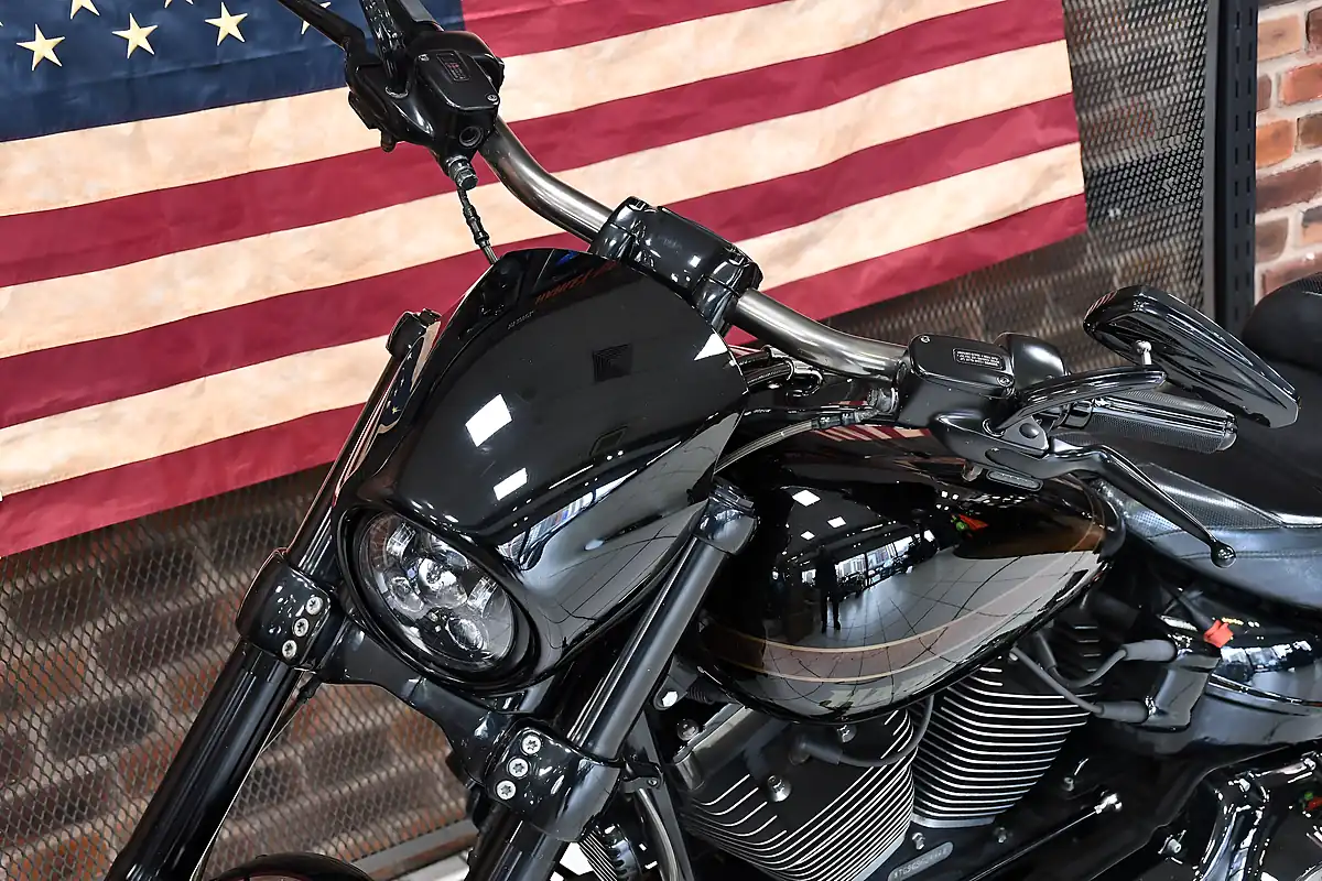 Used 2016 Harley-Davidson Fxsbe Breakout Cvo Black - Interior and Exterior details 13