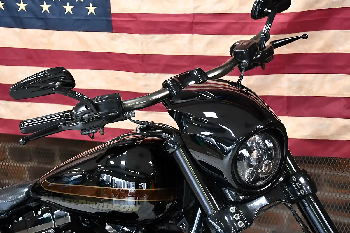 Used 2016 Harley-Davidson Fxsbe Breakout Cvo Black - Interior and Exterior details 17