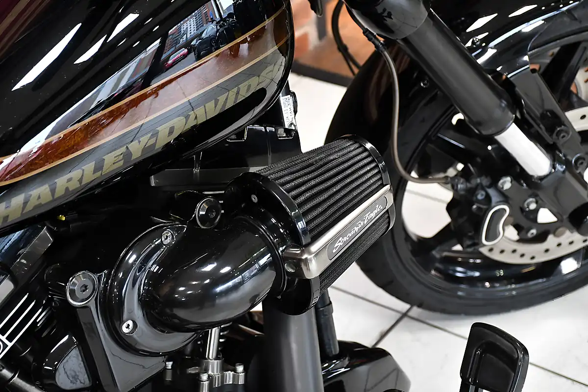 Used 2016 Harley-Davidson Fxsbe Breakout Cvo Black - Interior and Exterior details 18