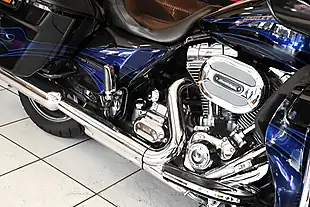 Used 2016 Harley-Davidson Street Glide Cvo Flhxse Multi-Coloured - Interior and Exterior details 17