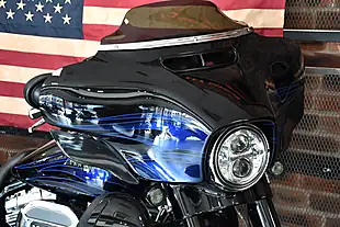 Used 2016 Harley-Davidson Street Glide Cvo Flhxse Multi-Coloured - Interior and Exterior details 18