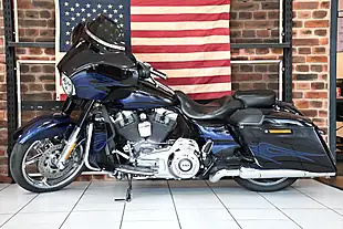 Used 2016 Harley-Davidson Street Glide Cvo Flhxse Multi-Coloured - Interior and Exterior details 7