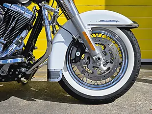 Used 2016 Harley-Davidson Touring Road King White - Interior and Exterior details 10