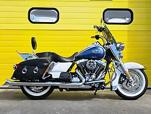 Used 2016 Harley-Davidson Touring Road King White - Interior and Exterior details 2