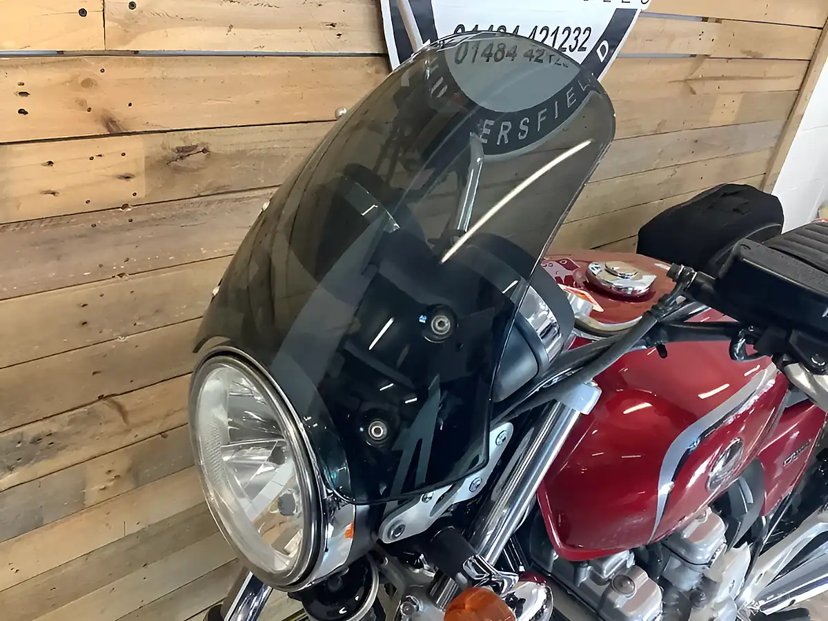 Used 2016 Honda Cb 1100 Red - Interior and Exterior details 14