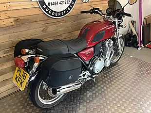 Used 2016 Honda Cb 1100 Red - Interior and Exterior details 4