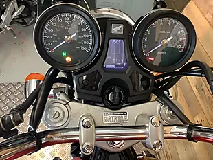 Used 2016 Honda Cb 1100 Red - Interior and Exterior details 7