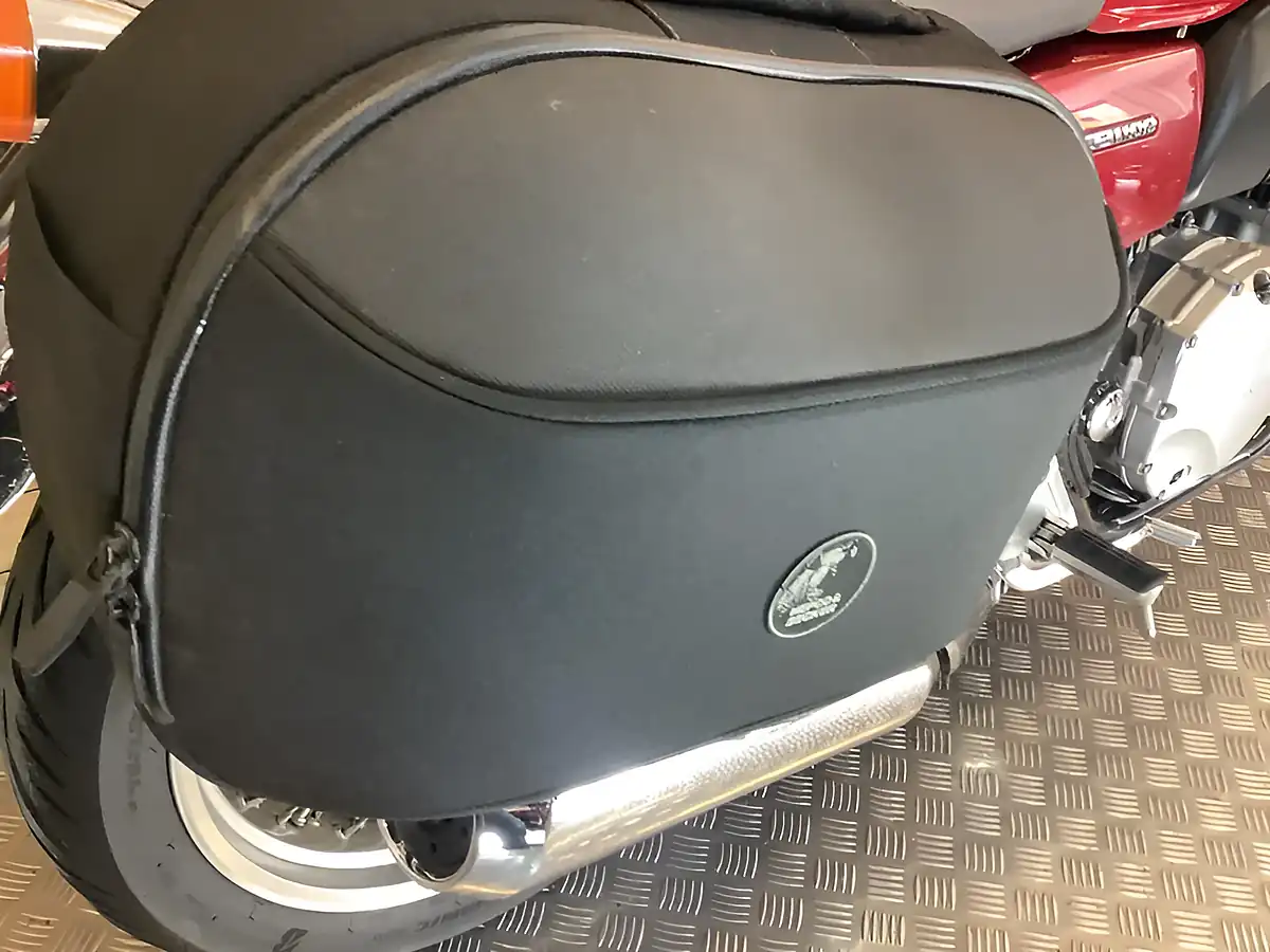 Used 2016 Honda Cb 1100 Red - Interior and Exterior details 9