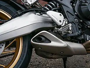 Used 2016 Honda Cb 650 F White - Interior and Exterior details 11