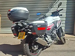 Used 2016 Honda CB500 CB500X White - Interior and Exterior details 10