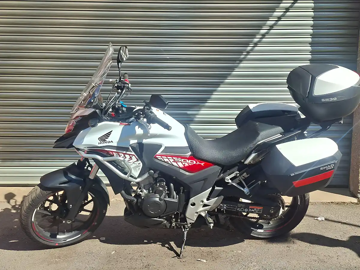 Used 2016 Honda CB500 CB500X White - Interior and Exterior details 7