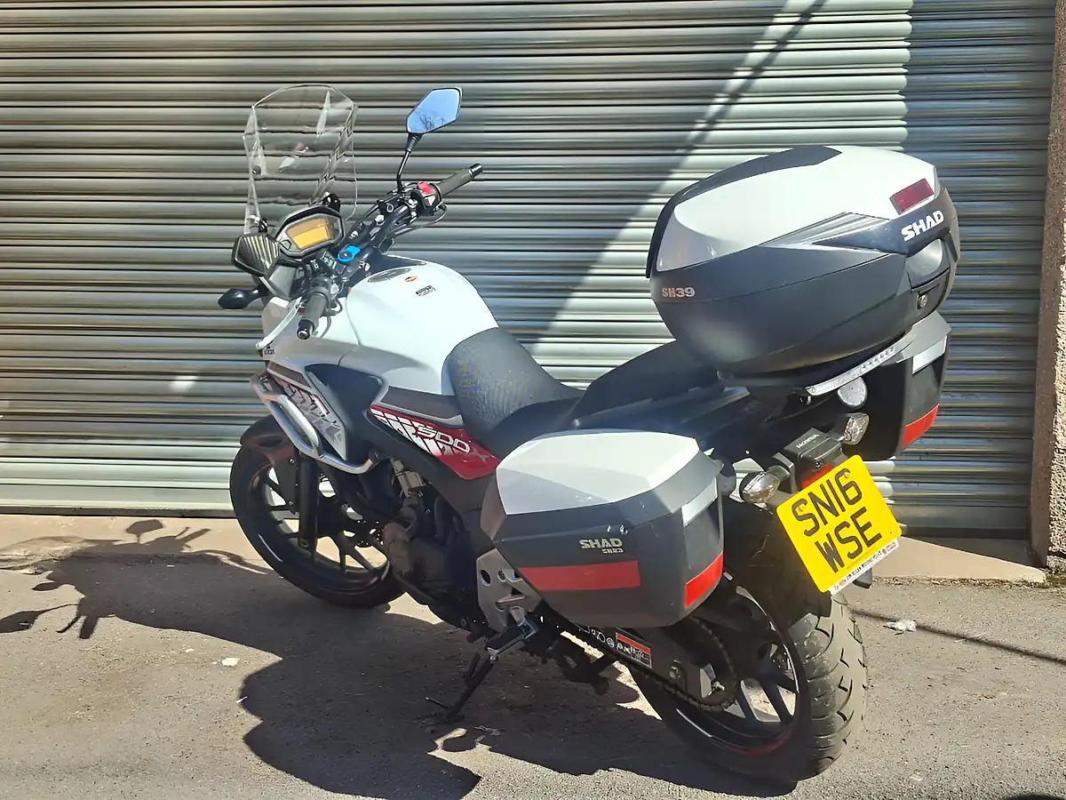 Used 2016 Honda CB500 CB500X White - Interior and Exterior details 8