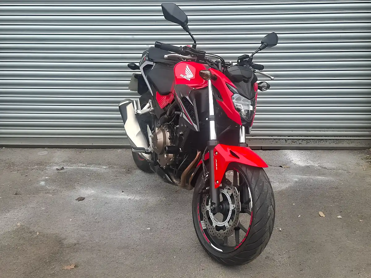 Used 2016 Honda CB500 Red - Interior and Exterior details 2