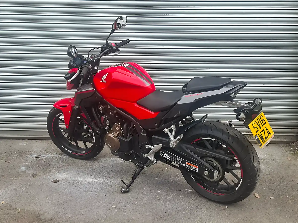 Used 2016 Honda CB500 Red - Interior and Exterior details 6