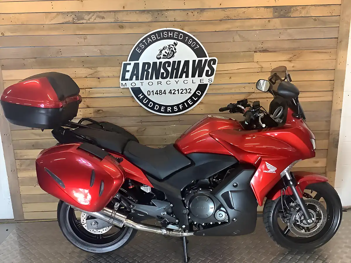 Used 2016 Honda Cbf GT Red - Front View