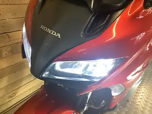 Used 2016 Honda Cbf GT Red - Interior and Exterior details 9