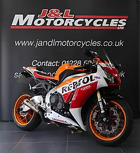 Used 2016 Honda CBR1000RA-G Repsol Fireblade Orange - Interior and Exterior details 3