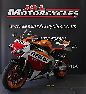Used 2016 Honda CBR1000RA-G Repsol Fireblade Orange - Interior and Exterior details 5