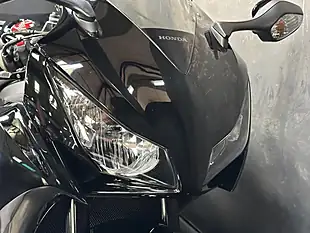 Used 2016 Honda CBR1000RR Fireblade 1000 Black Special Black - Interior and Exterior details 10