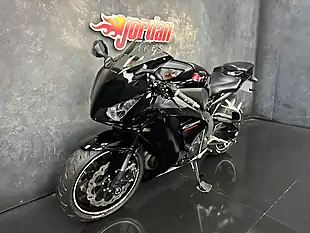 Used 2016 Honda CBR1000RR Fireblade 1000 Black Special Black - Interior and Exterior details 17