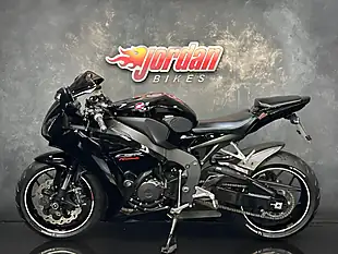 Used 2016 Honda CBR1000RR Fireblade 1000 Black Special Black - Interior and Exterior details 2