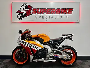 Used 2016 Honda CBR1000RR Fireblade Orange - Interior and Exterior details 11