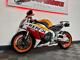 Used 2016 Honda CBR1000RR Fireblade Orange - Interior and Exterior details 12